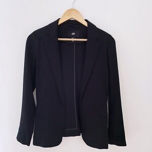 NWOT H&M Black Blazer with Small Shoulder Pads
